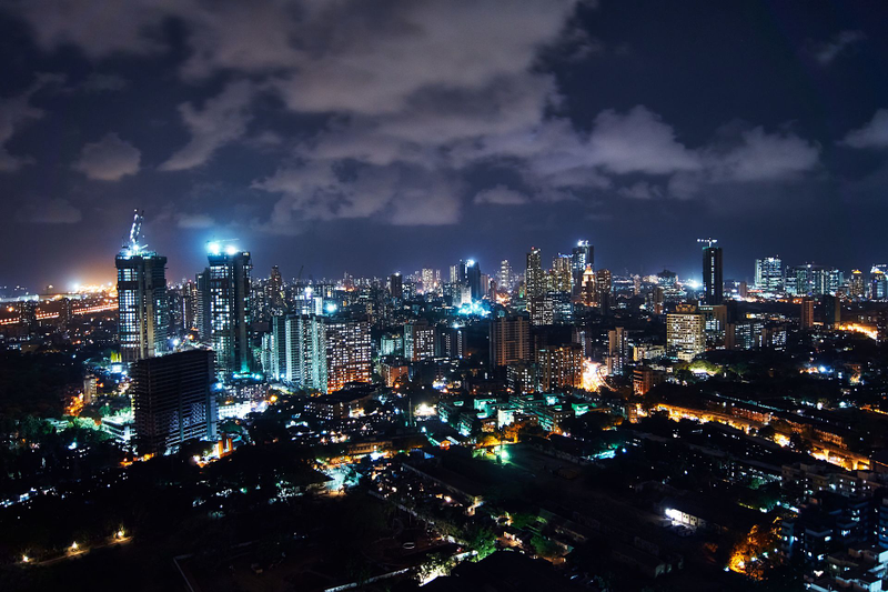 Bombay en la noche. Wikimedia Commons